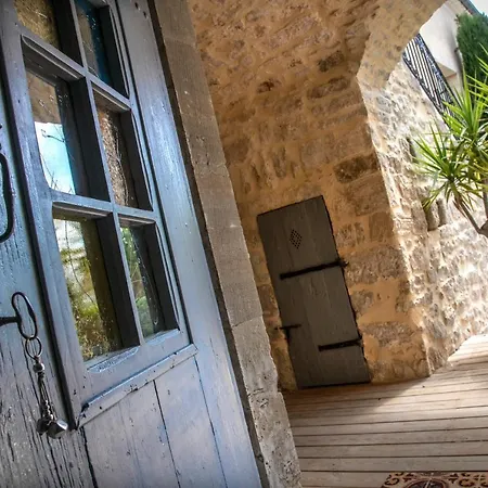 Le Mas Des Dames Casa vacanze Aubussargues